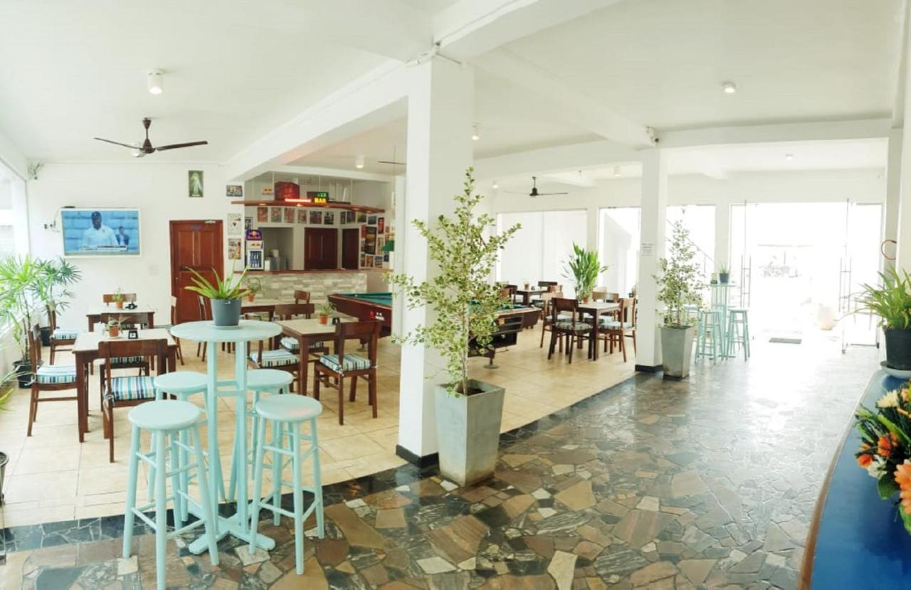 Hotel Blue Note Hikkaduwa Kültér fotó
